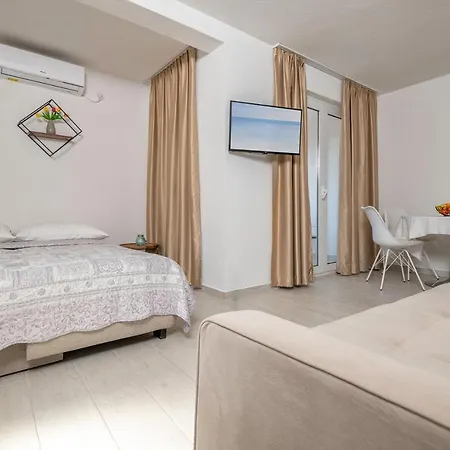 Sentic Apartment