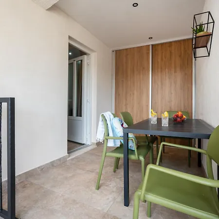 Sentic Apartment *